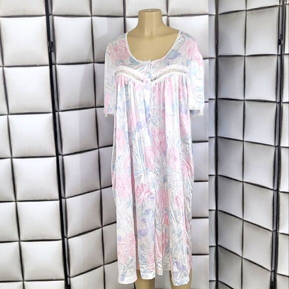 Vintage night gown   - Picture 1 of 6